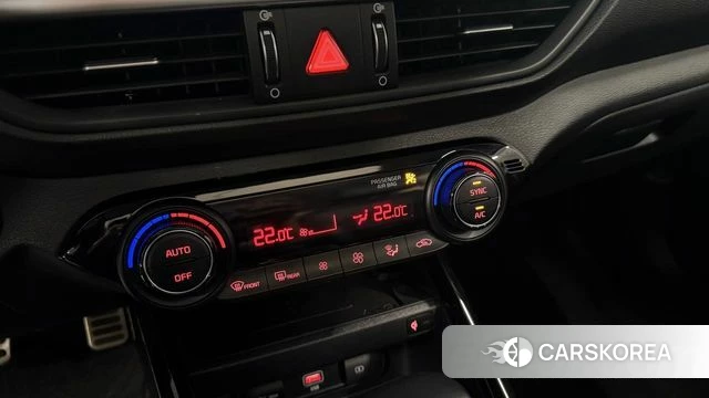 Kia The New K3 2nd generation 2024 Песочный из Кореи, фото 6