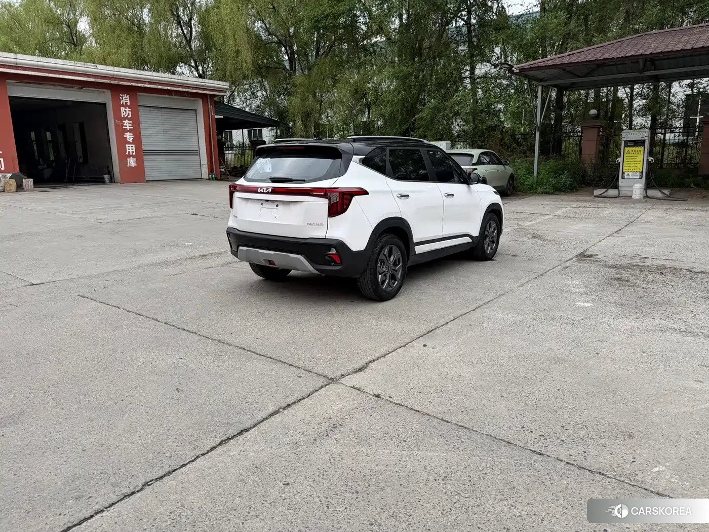 Kia Seltos 2023 Белый из Китая, фото 6