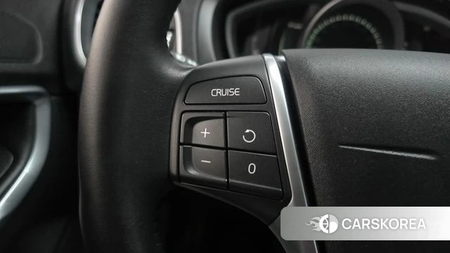 Volvo V40 Cross-Country 2018 Белый из Кореи, фото 6