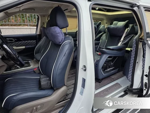 Kia The New Carnival 4th Generation 2025 Белый из Кореи, фото 6