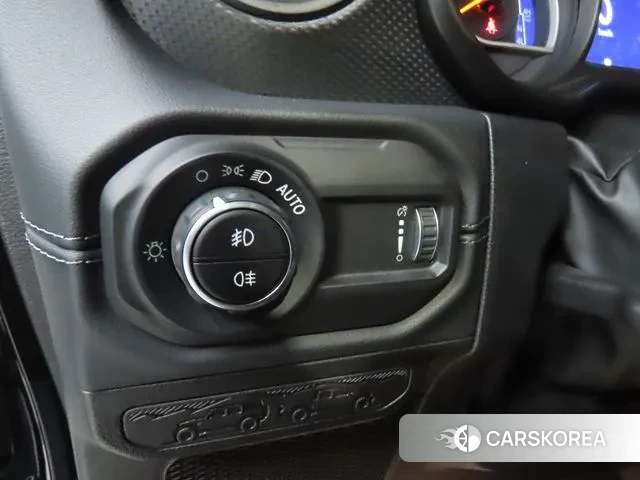 Jeep Wrangler (JL) 2023 Черный из Кореи, фото 6