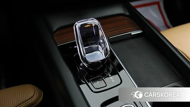 Volvo XC60 second Generation 2025 Белый из Кореи, фото 6