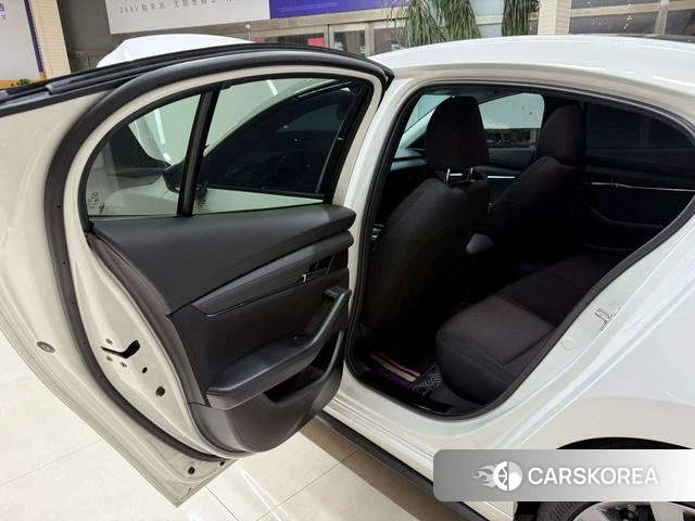 Mazda 3 Angkesaila 2021 Белый из Китая, фото 6