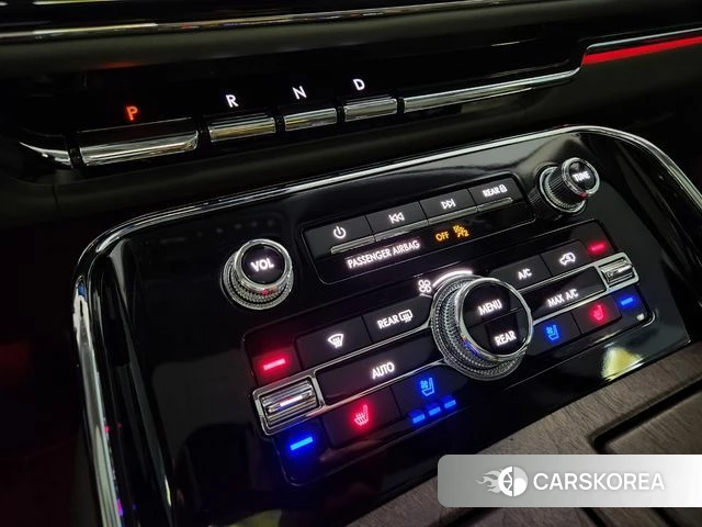 Lincoln Navigator 4th generation 2023 Черный из Кореи, фото 6