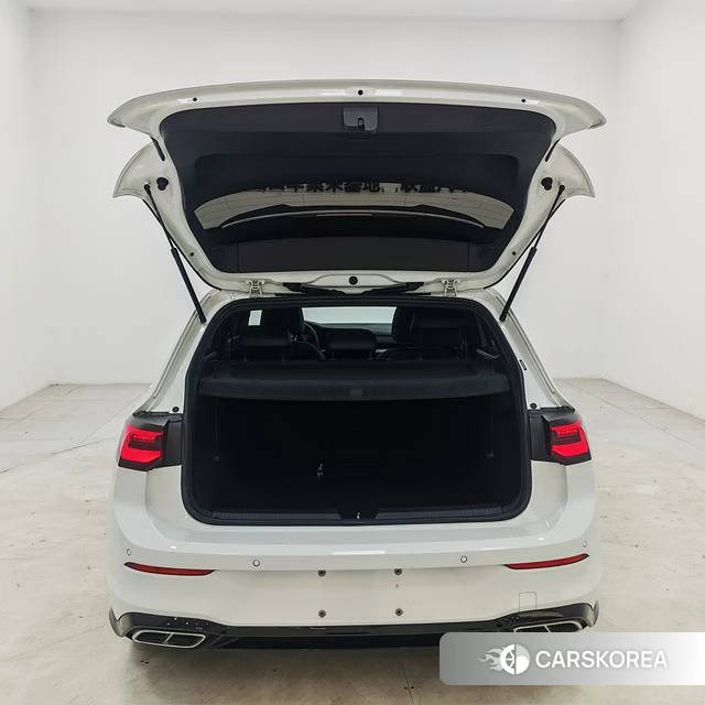 Volkswagen Golf 2022 Белый из Китая, фото 6