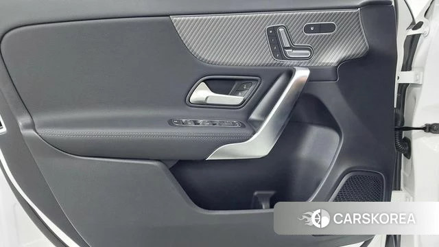 Mercedes-Benz A-Class W177 2026 Белый из Кореи, фото 6