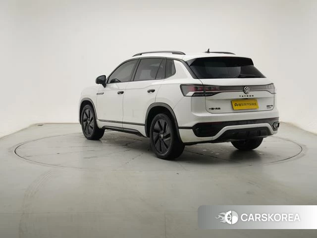 Volkswagen Tanyue 2023 Белый из Китая, фото 6