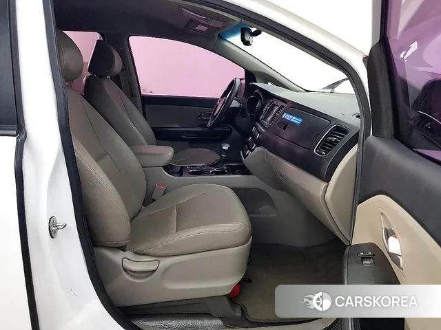 Kia The New Carnival 2019 Жемчужный цвет из Кореи, фото 6