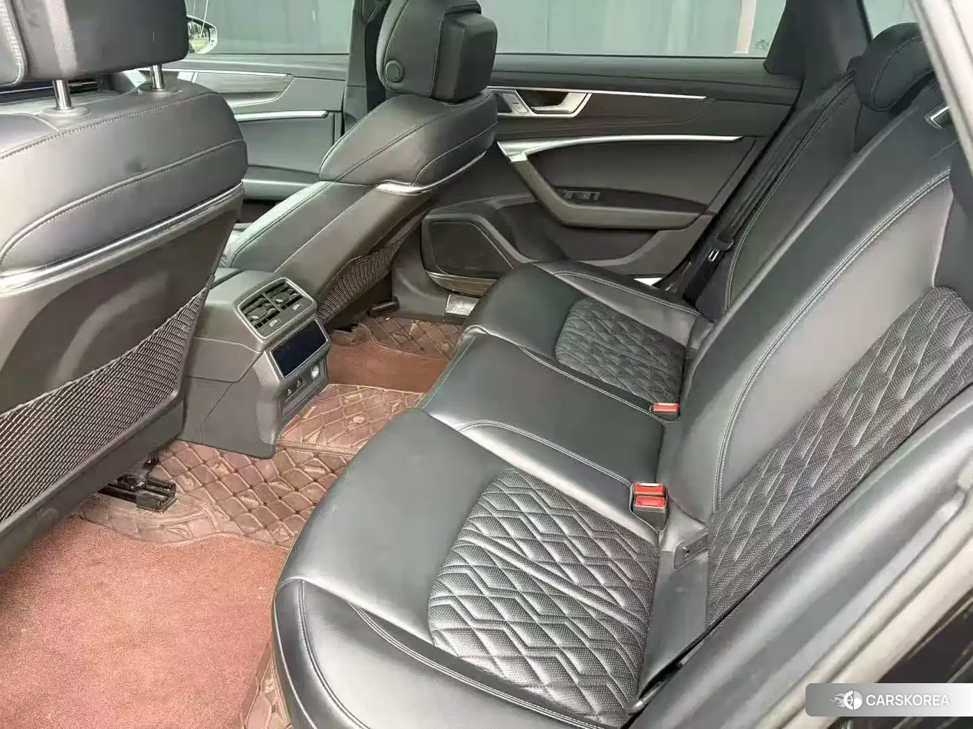 Audi A6L 2025 Черный из Китая, фото 6