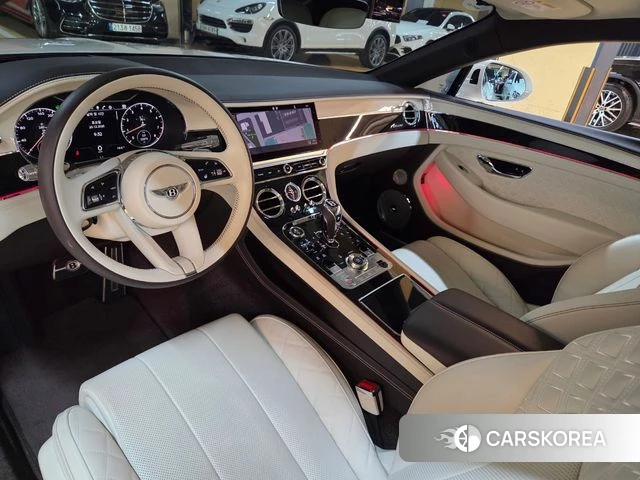 Bentley Continental GT 3rd Generation 2023 Белый из Кореи, фото 6