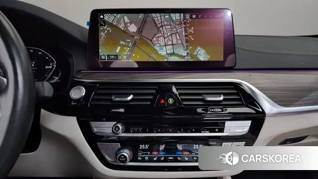 BMW 5 Series (G30) 2021 Черный из Кореи, фото 6