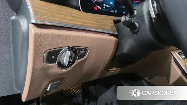 Mercedes-Benz E-Class W213 2021 Белый из Кореи, фото 6