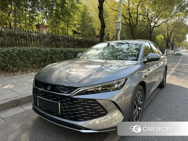 BYD Qin L DM 2025 Темно-серый из Китая, фото 6