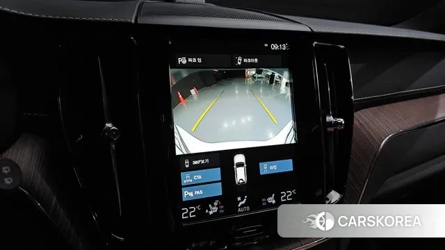 Volvo XC60 second Generation 2021 Белый из Кореи, фото 6