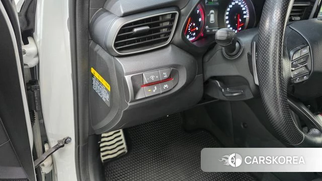 Hyundai Veloster (JS) 2019 Белый из Кореи, фото 6