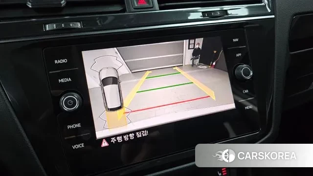 Volkswagen Tiguan second Generation 2022 Белый из Кореи, фото 6