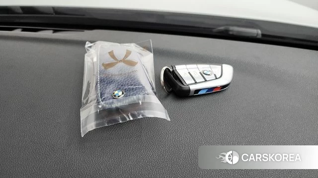 BMW 5 Series (G30) 2018 Белый из Кореи, фото 6
