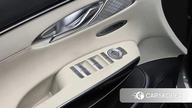 Genesis GV70 2024 Серый из Кореи, фото 6