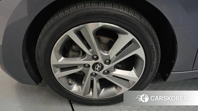 Hyundai Avante AD 2018 Серый из Кореи, фото 6