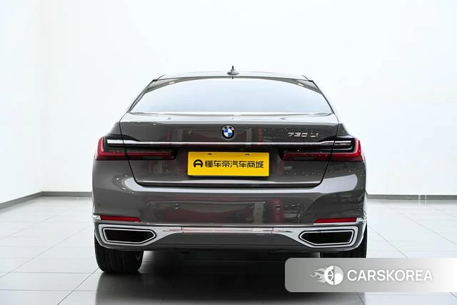 BMW 7 series 2022 Темно-серый из Китая, фото 6