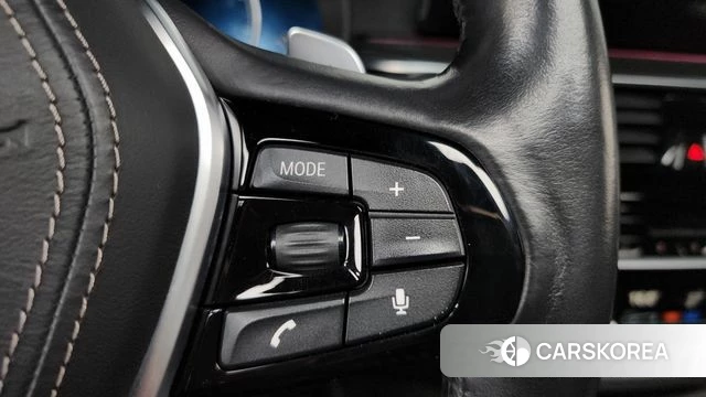 BMW 5 Series (G30) 2018 Белый из Кореи, фото 6