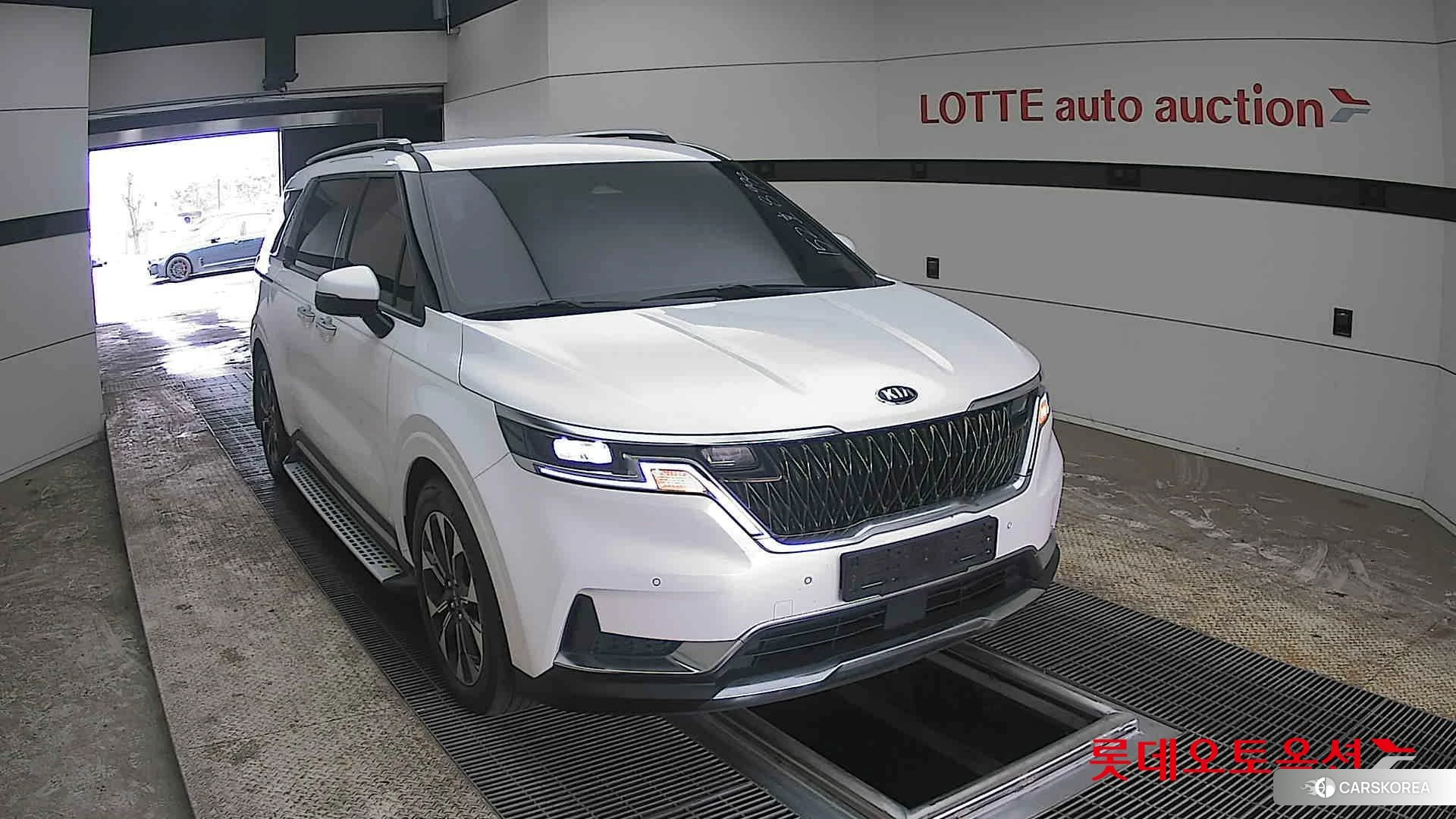 Kia Carnival Limousine 2021 Белый из Кореи, фото 6