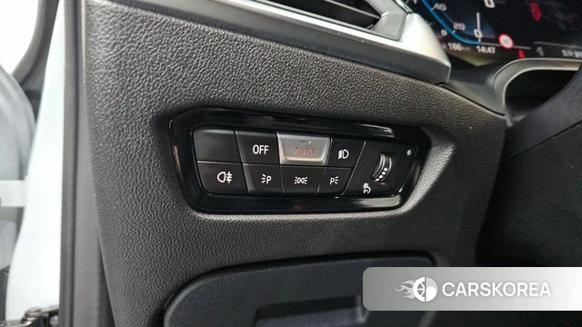 BMW 2 Series (G42) 2022 Серебристо-серый из Кореи, фото 6