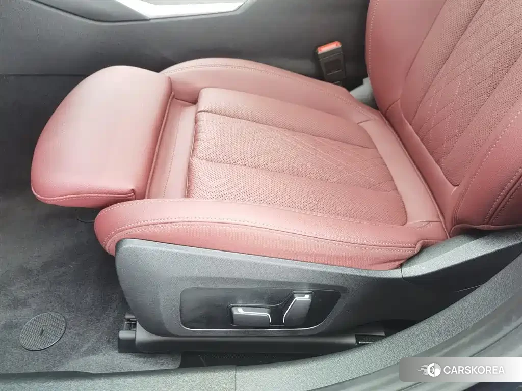 BMW 3 series 2026 Черный из Китая, фото 6