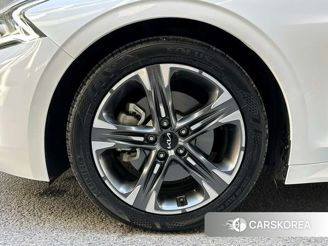 Kia K5 2024 Белый из Китая, фото 6