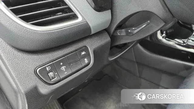 Kia Seltos 2022 Белый из Кореи, фото 6