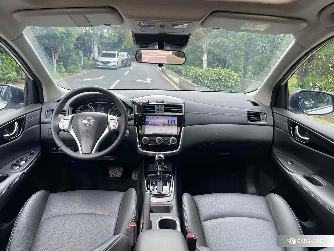 Nissan Tiida 2024 Белый из Китая, фото 6