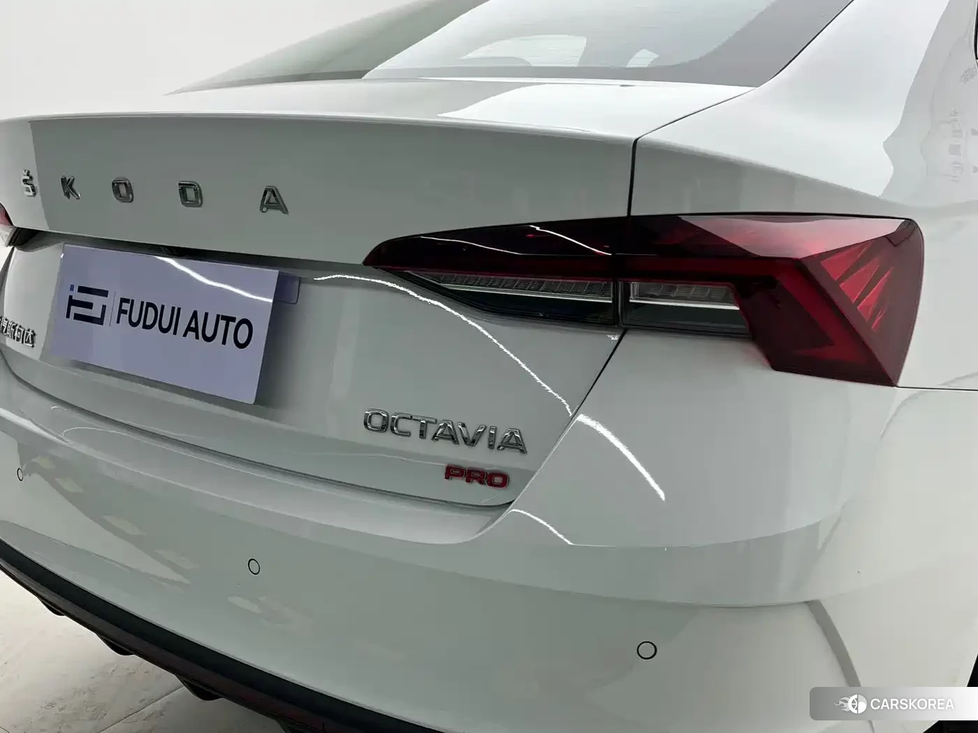 Skoda Octavia 2024 Белый из Китая, фото 6