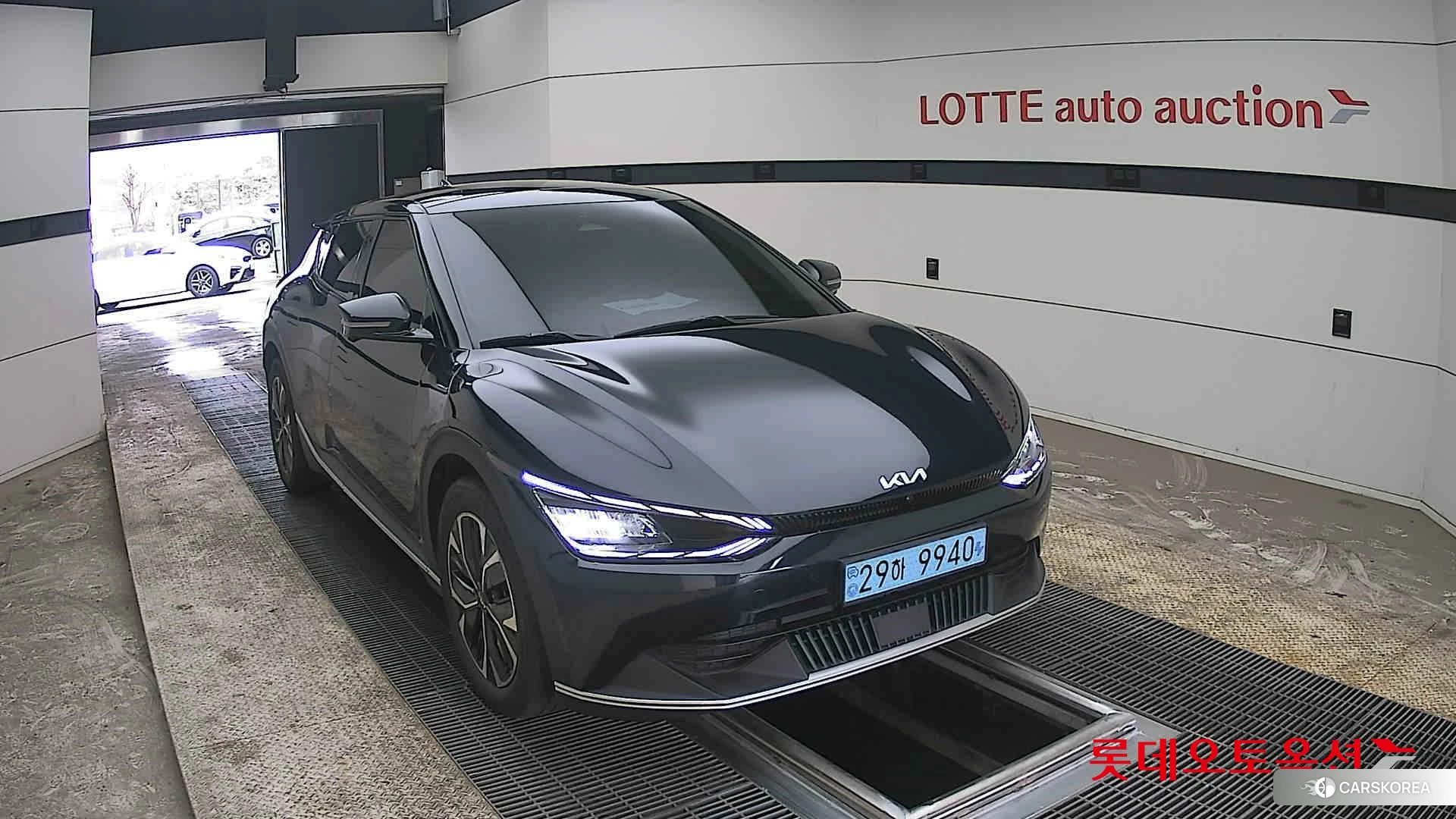 Kia EV6 2022 Gravity Blue из Кореи, фото 6