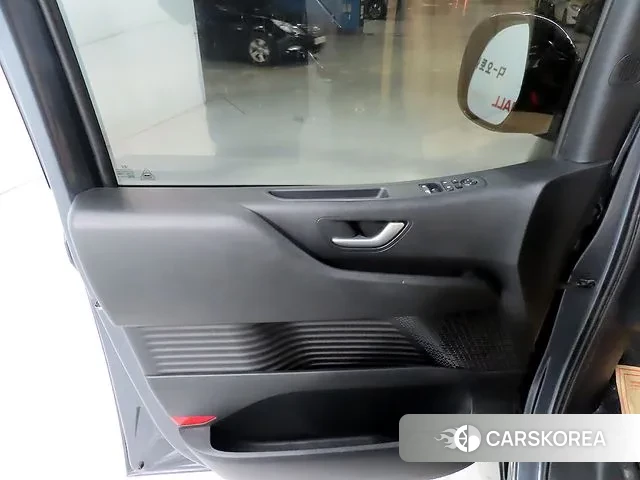 Hyundai Staria 2021 Серый из Кореи, фото 6