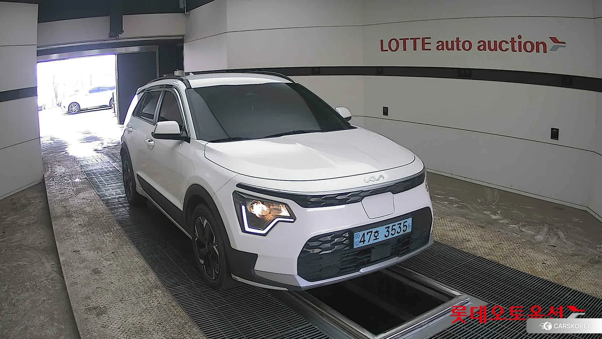 Kia Niro EV 2023 Snow White Pearl (optional) из Кореи, фото 6