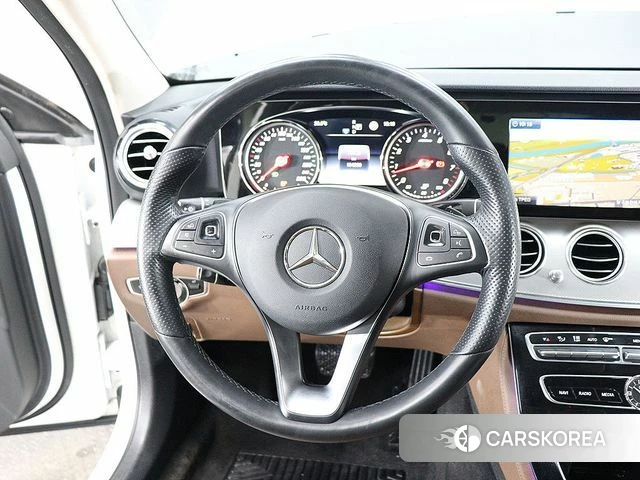 Mercedes-Benz E-Class W213 2018 Белый из Кореи, фото 6
