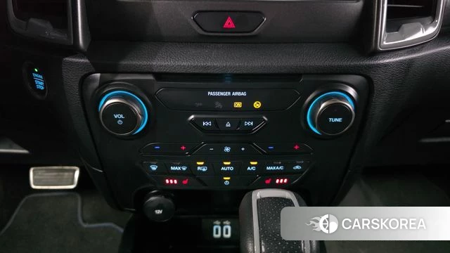 Ford Ranger 3rd Generation 2021 Черный из Кореи, фото 6