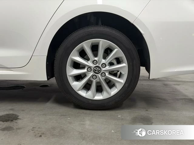 Toyota Corolla 2021 Белый из Китая, фото 6