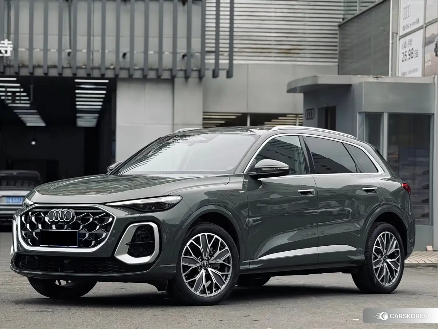 Audi Q5L 2025 Зеленый из Китая, фото 6