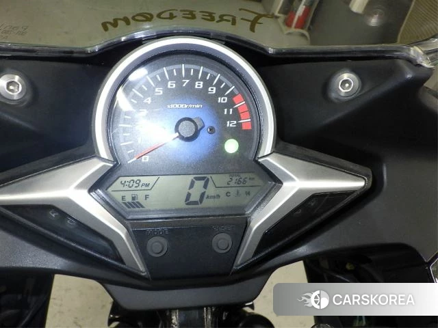 Honda CBR250R id 4022719 из Японии 6