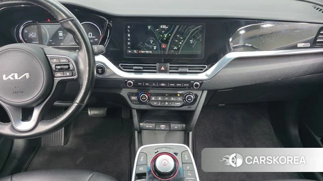 Kia Niro EV 2021 Серебряный из Кореи, фото 6
