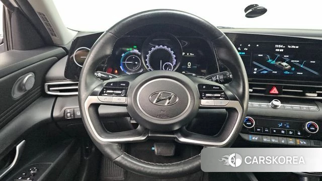 Hyundai Avante Hybrid (CN7) 2022 Белый из Кореи, фото 6