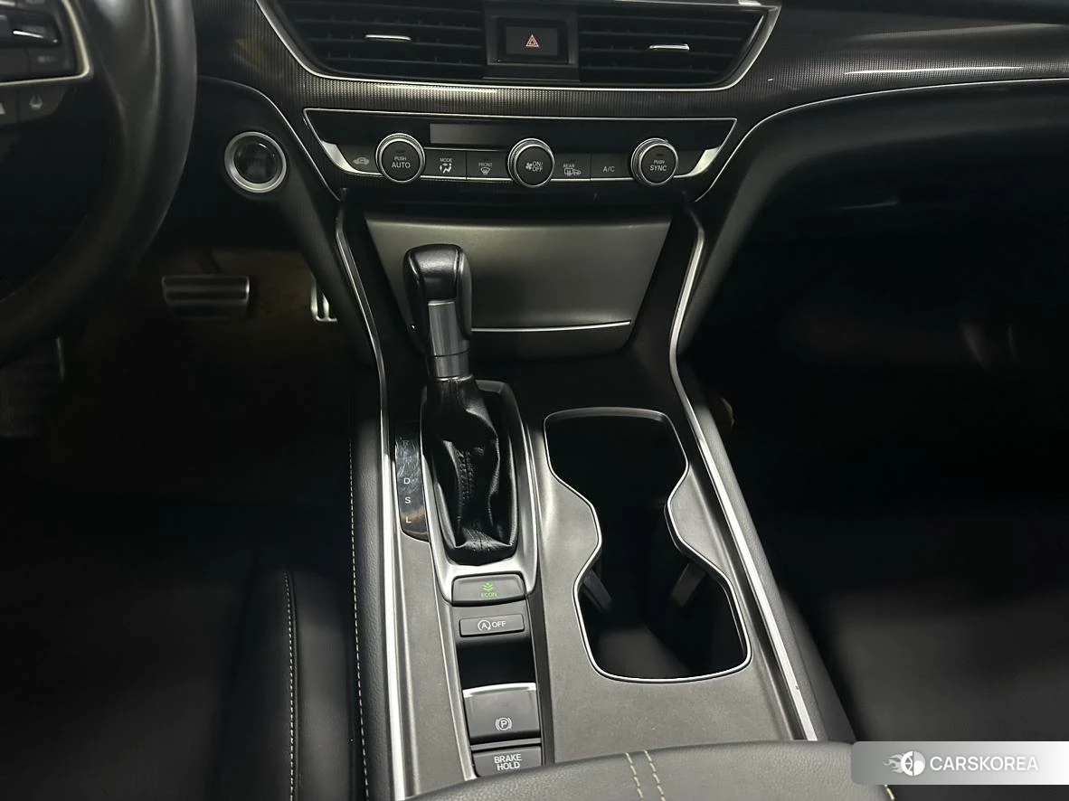 Honda Accord 2021 Белый из Китая, фото 6