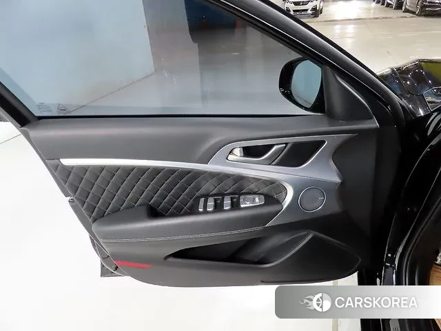 Genesis G70 2019 Черный из Кореи, фото 6