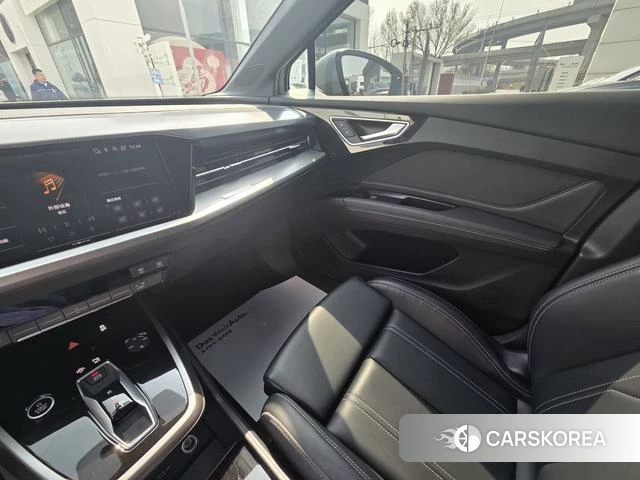 Audi Q4 e-tron 2024 Белый из Китая, фото 6