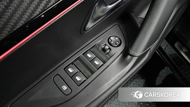Peugeot e-2008 second generation 2021 Черный из Кореи, фото 6