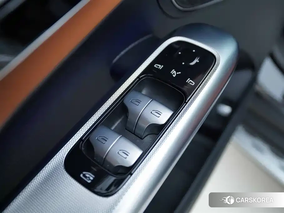 Mercedes-Benz GLC New Energy 2026 Черный из Китая, фото 6