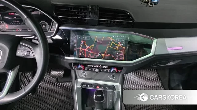 Audi Q3 (F3) 2022 Белый из Кореи, фото 6