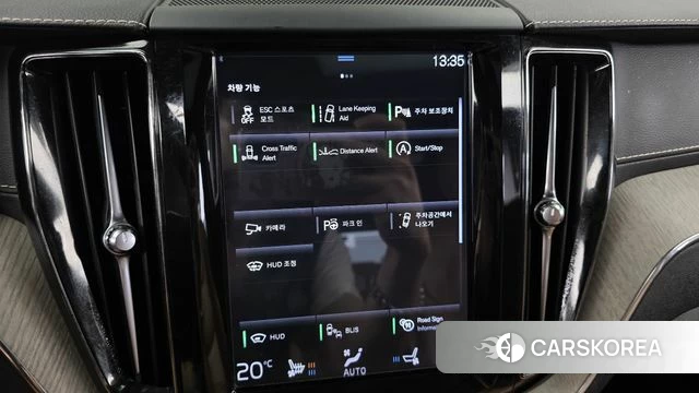 Volvo XC60 second Generation 2018 Белый из Кореи, фото 6