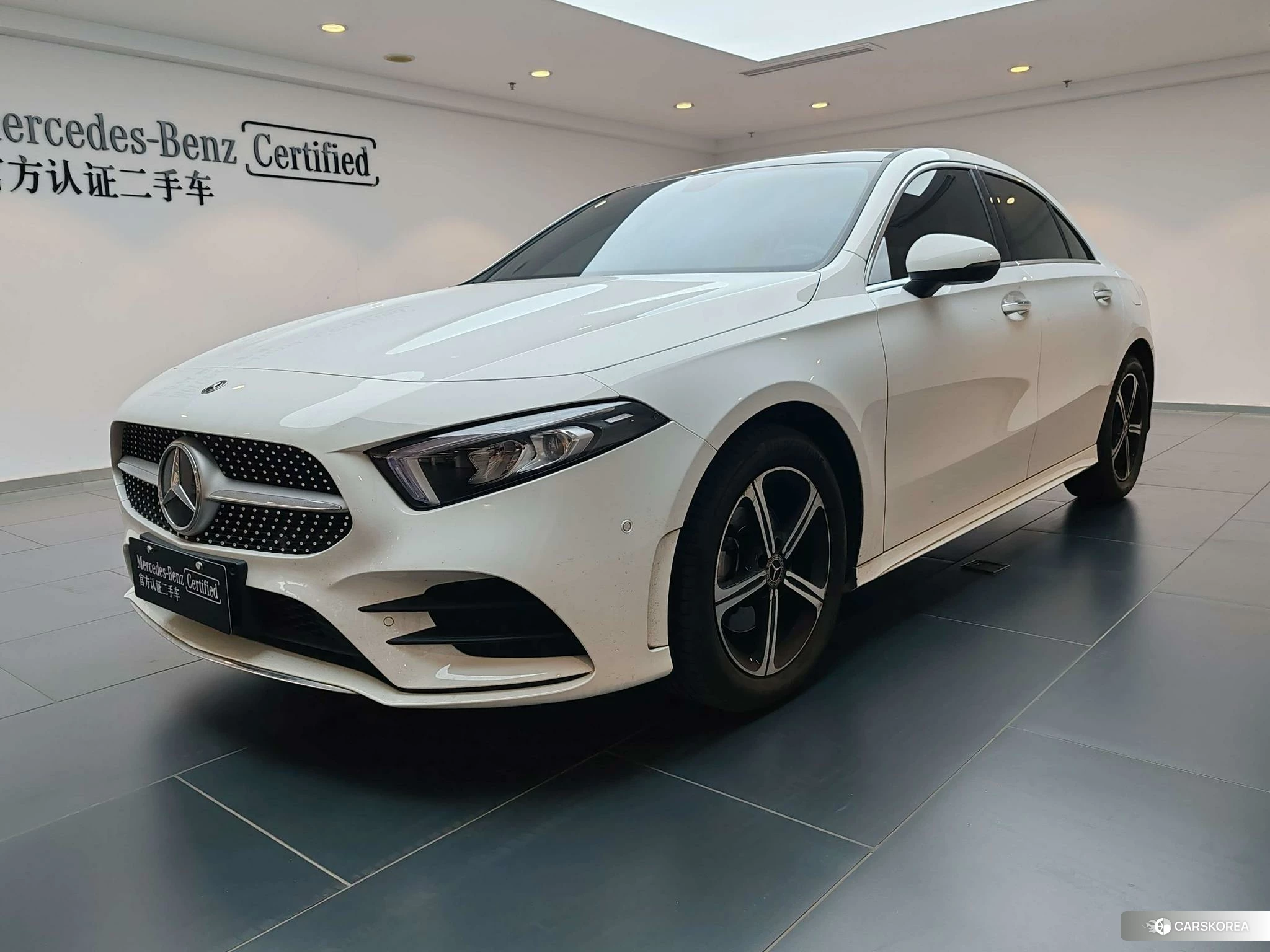 Mercedes-Benz Class A 2022 Белый из Китая, фото 6